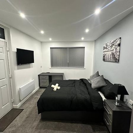 Luxurious 2 Bedroom Flat Beeston Hill Exterior foto